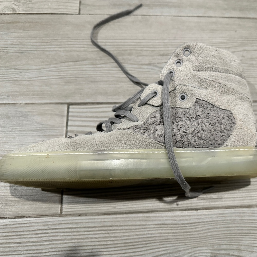 Balenciaga Men's Cream and Grey Trainers - Picture 2 of 5